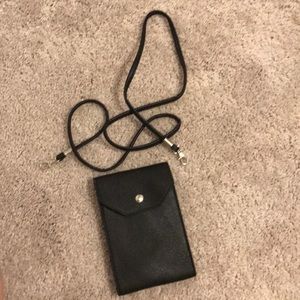 Cell phone carrier purse
